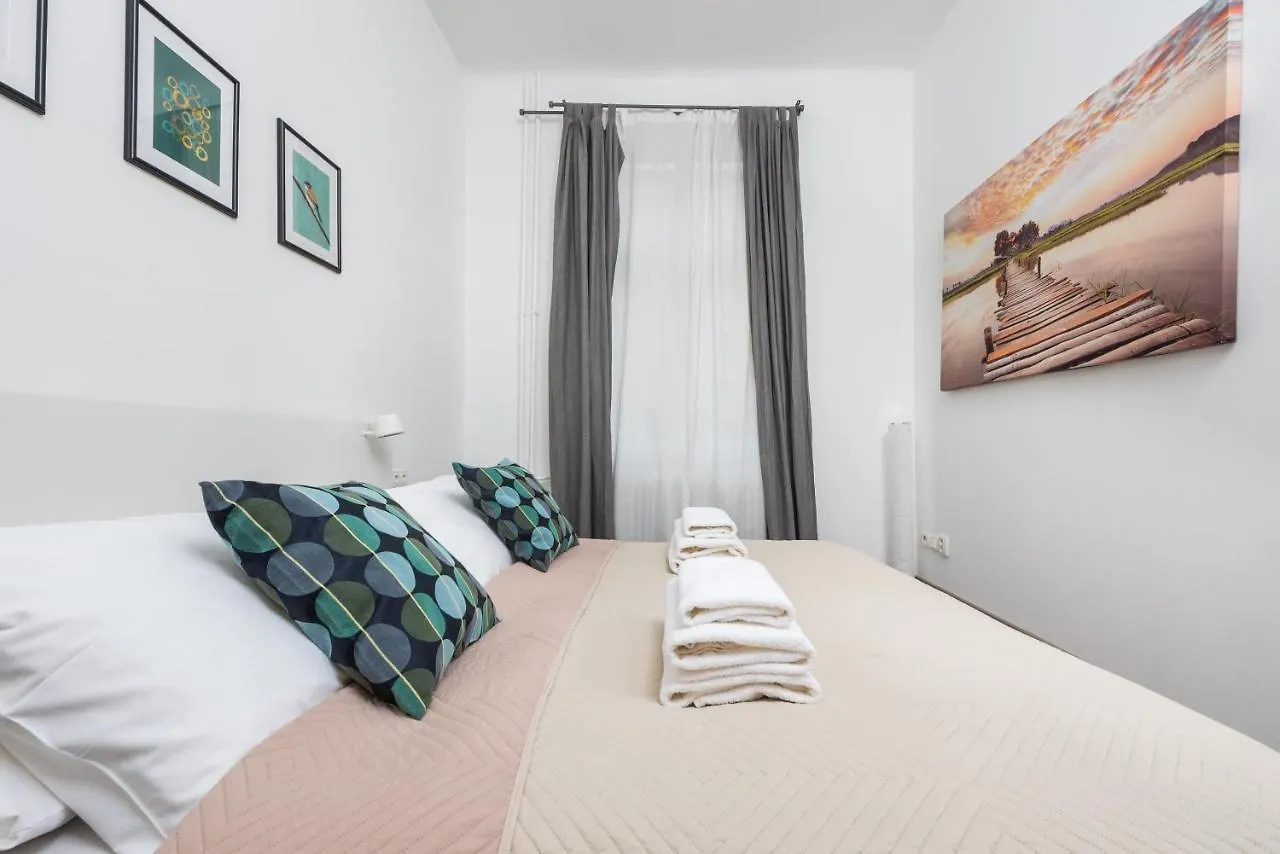 Wonderful Apartment Next To The Jerusalem Synagogue Prague 0*,  Czech Republic